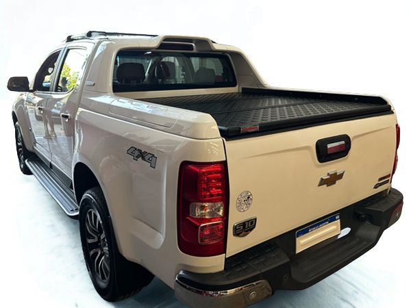 CHEVROLET S-10 HIGH COUNTRY TAPA RIGÍDA