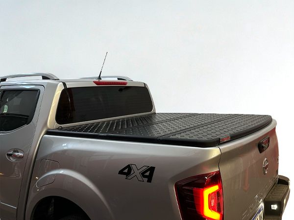 NISSAN FRONTIER 2016 - 2021 TAPA RIGÍDA